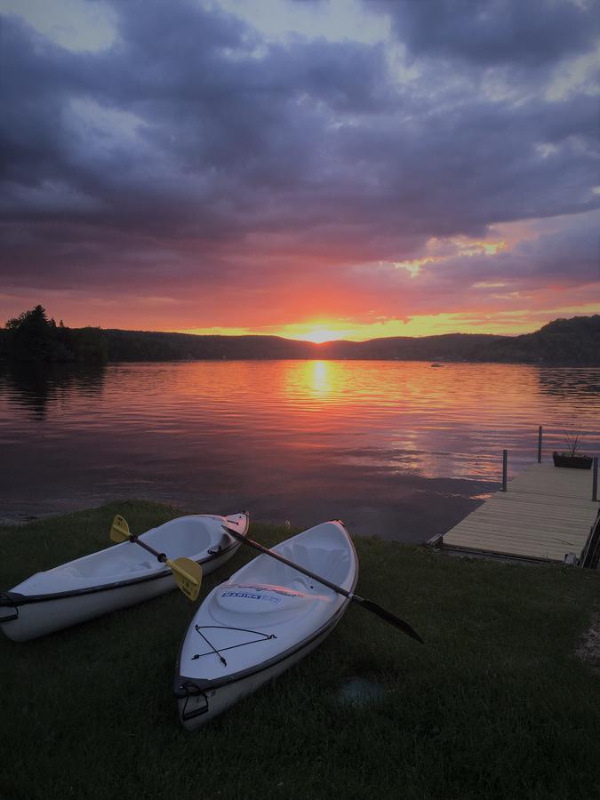 Lake Bomoseen Lodge Экстерьер фото